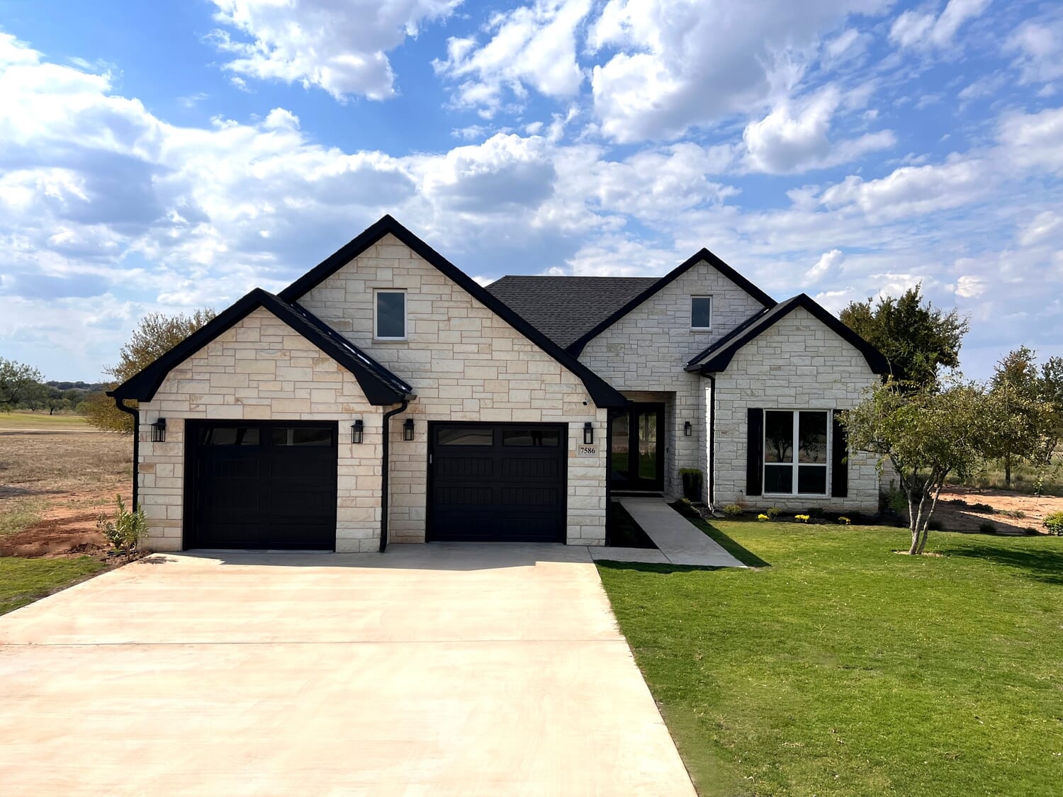 Feltons Home (1)